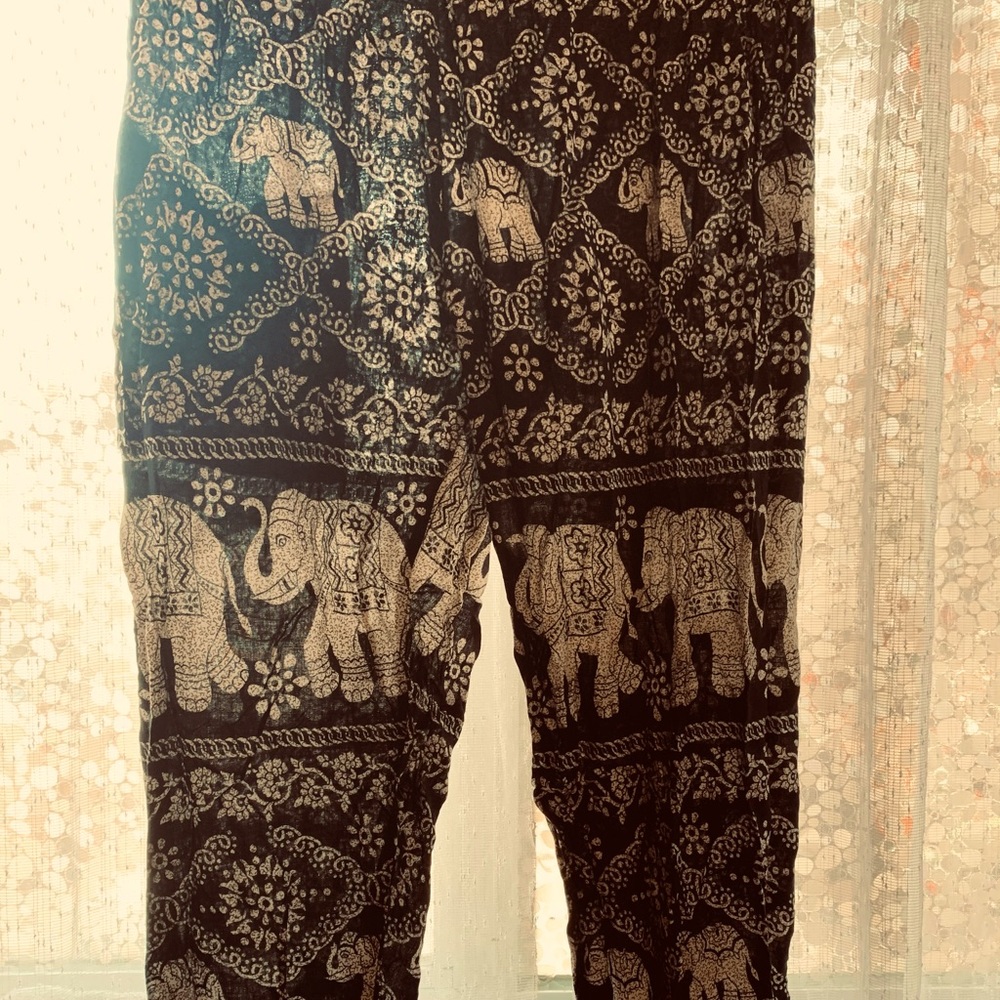 Elephant Beach Pants size small